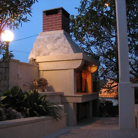 Spilla - Three Bedroom With Terrace